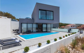 Beautiful Home In Sibenik